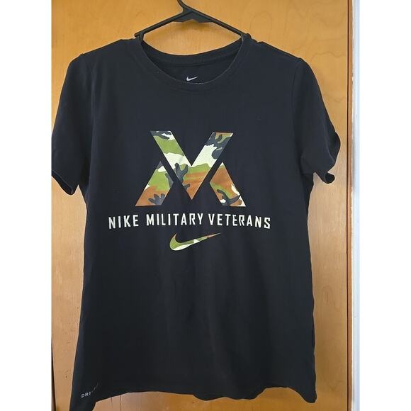 Nike Military Veterans T-Shirt Mens Small Black Tee Combat Boots SFB Army NEW - Picture 1 of 4